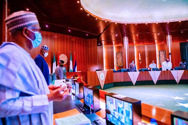 Chief of Staff Ibrahim Gambari offers prayer