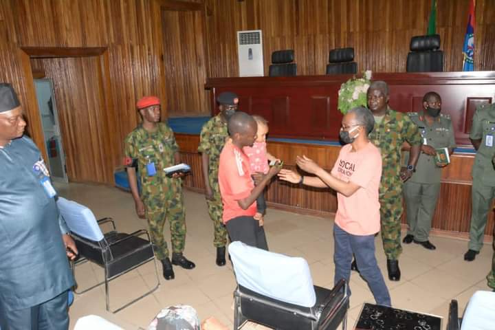 Governor Nasir El-Rufai and the 10 person kidnapped by bandits from the Kaduna Airport Staff Quarters rescued by Nigerian troops on Wednesday 