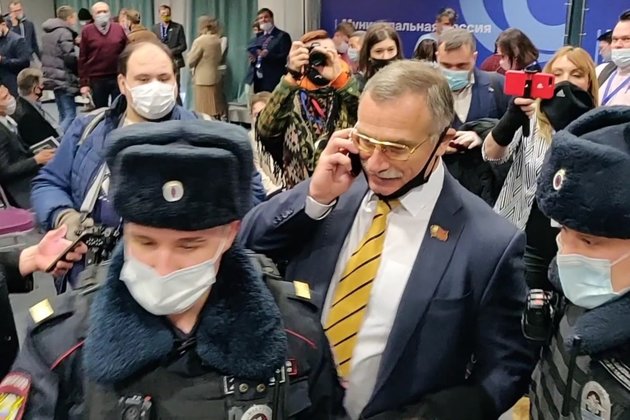 Russian police detain 200 opposition politicians