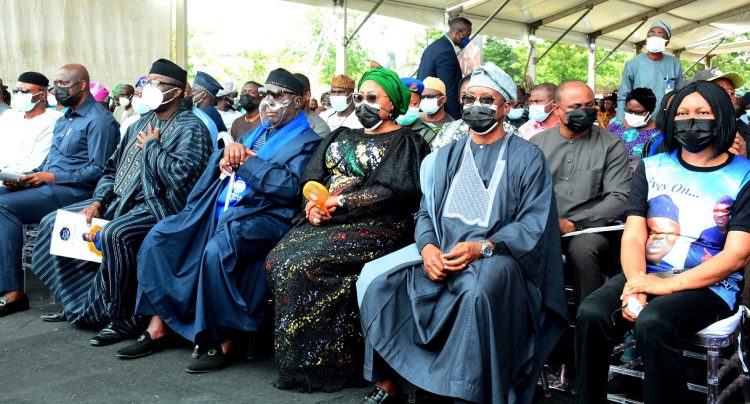 Oyetola, Dr. Joe-Oke-Odumakin and others at the funeral of Yinka Odumakin