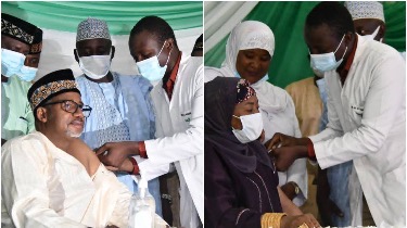 Bauchi governor, wife receiving the COVID-19 vaccine jab