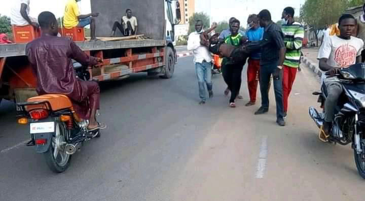 The wounded demonstrator in Chadian capital N’djamena. Photo Alwihda