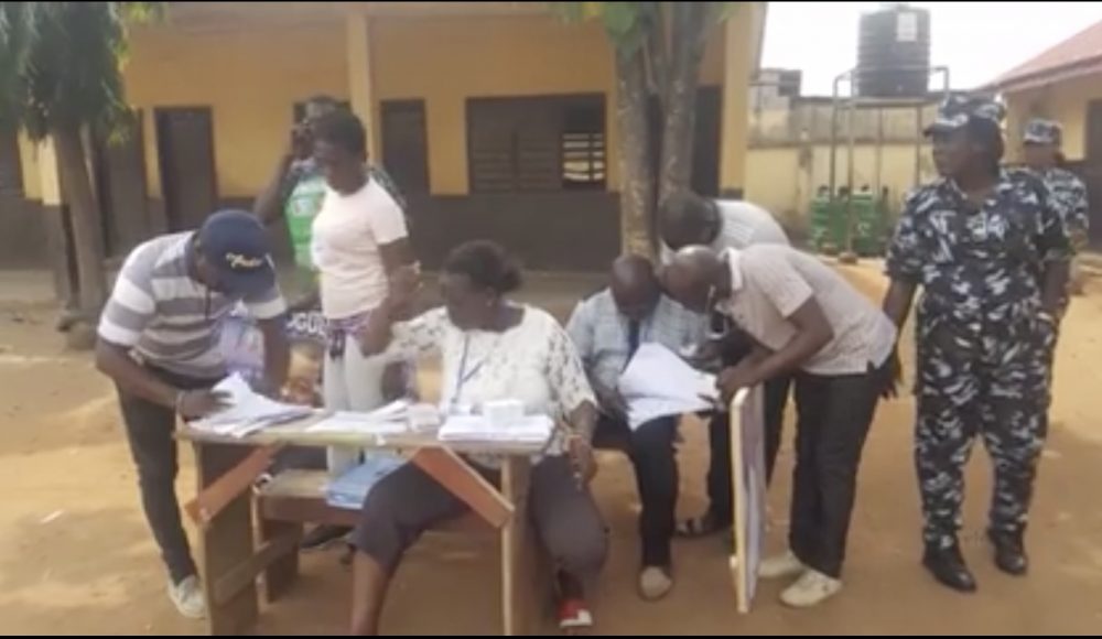 accreditation and voting in APC primary in Agege