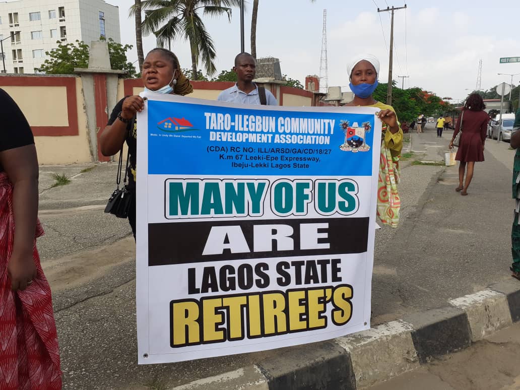 Taro-Ilegbun residents protesting at Lagos Assembly on Monday