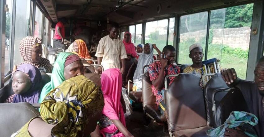 Beggars being taken to the Oyo resettlement centre