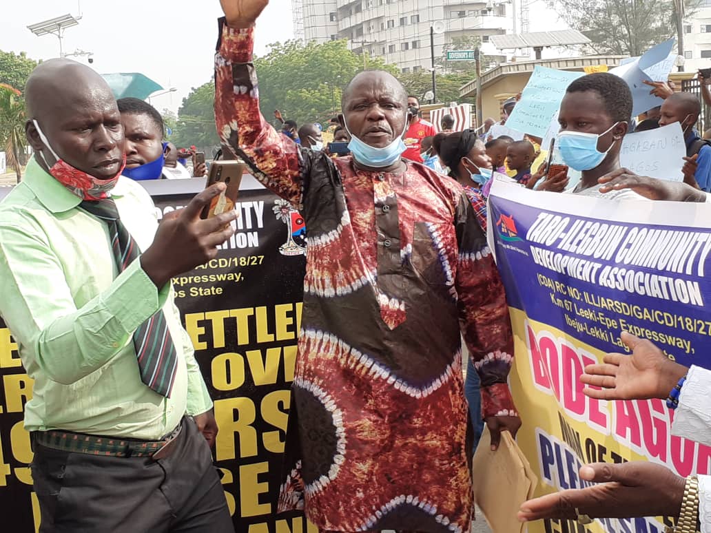 Taro-Ilegbun residents protesting at Lagos Assembly on Monday