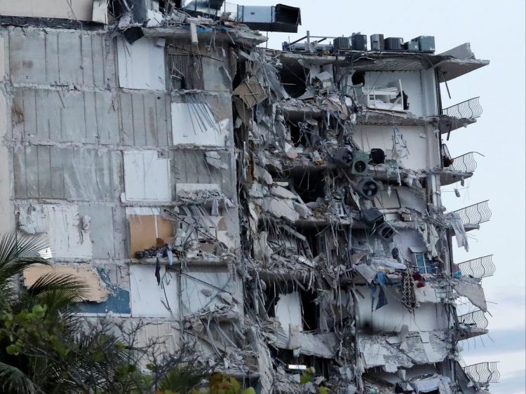 collapsed Florida condominium  where 98 died 