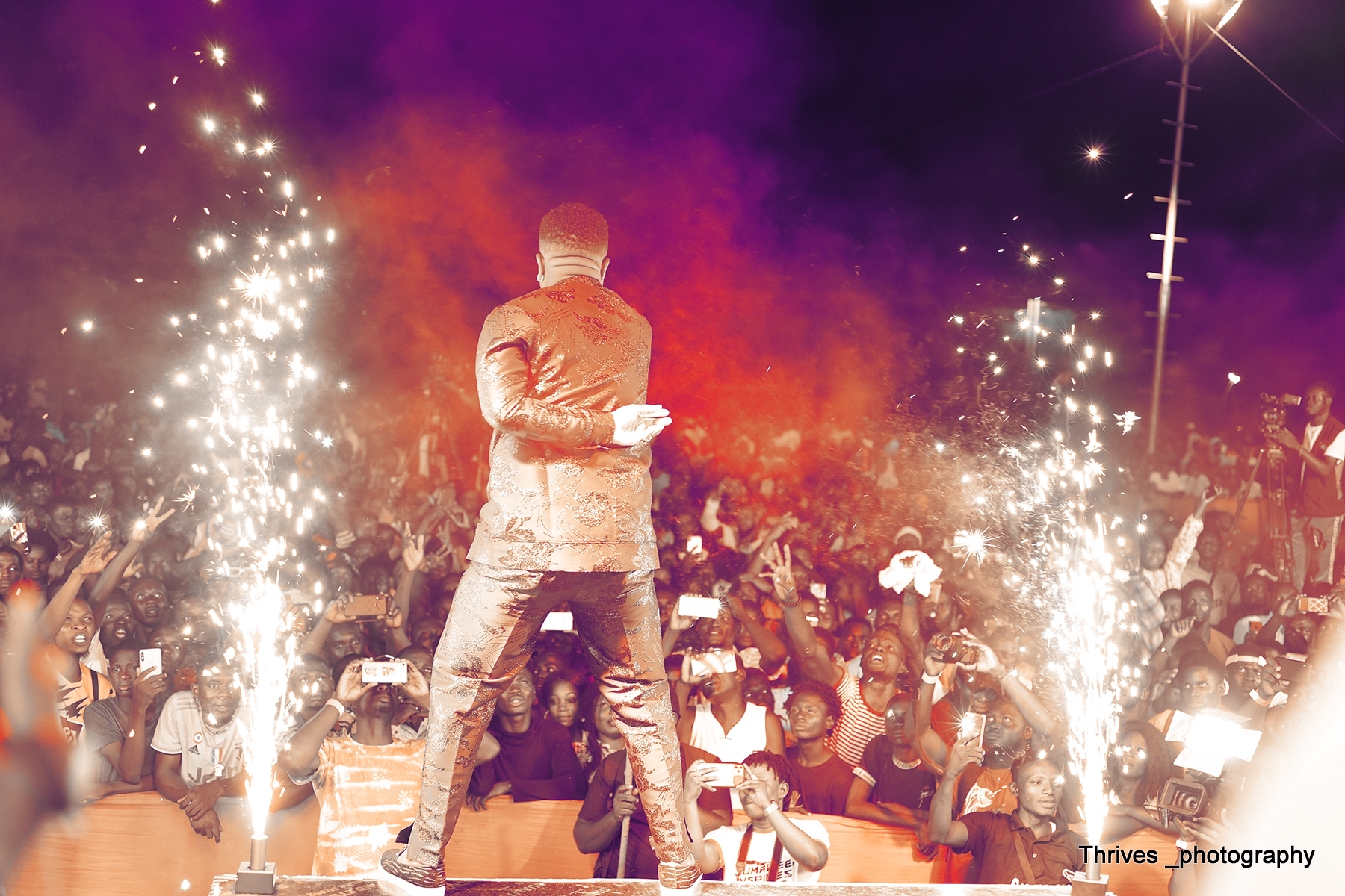 Jumabee performing at his Concert held in Lokoja, Kogi State