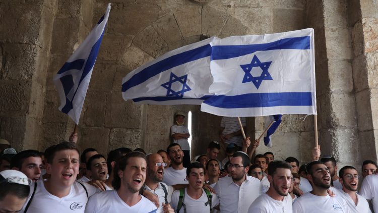 Nationalist flag march in Jerusalem triggers fears