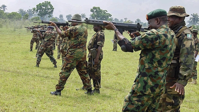 Nigerian soldiers in shooting exercise