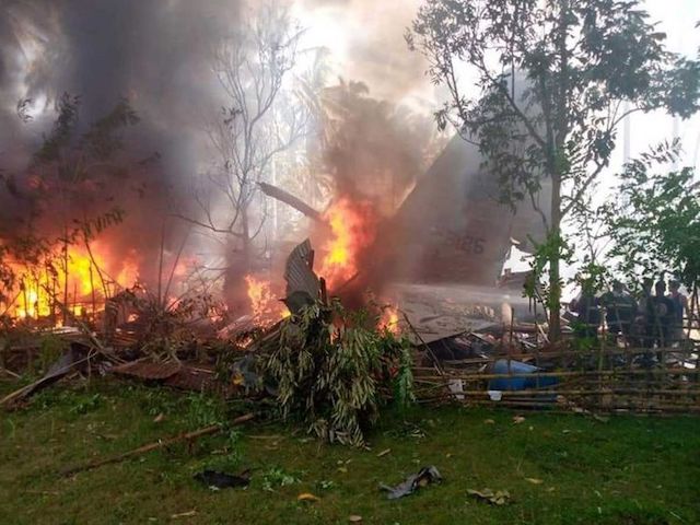 The burning Philippines military-plane as posted on Twitter