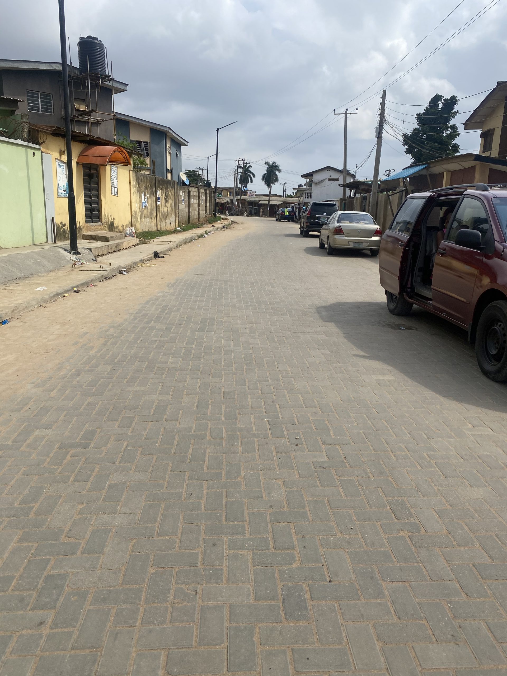 Deserted street at Along Ifesowapo, Ojodu LCDA