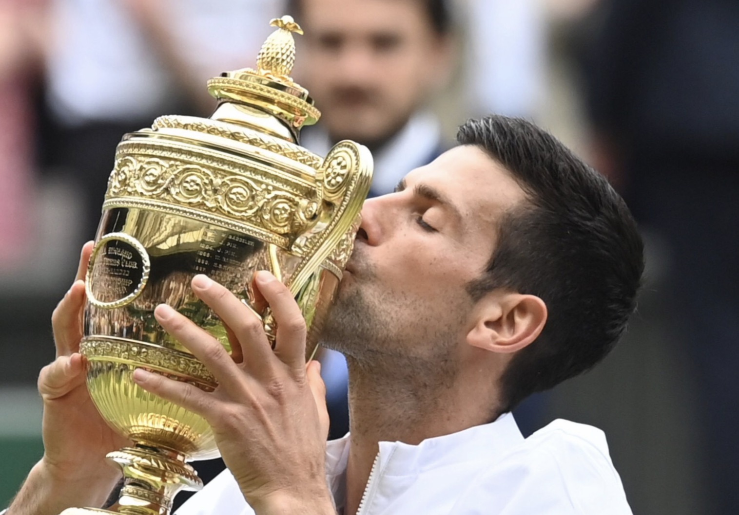 Novak Djokovic wins record equalling Grand Slam and 6th Wimbledon title