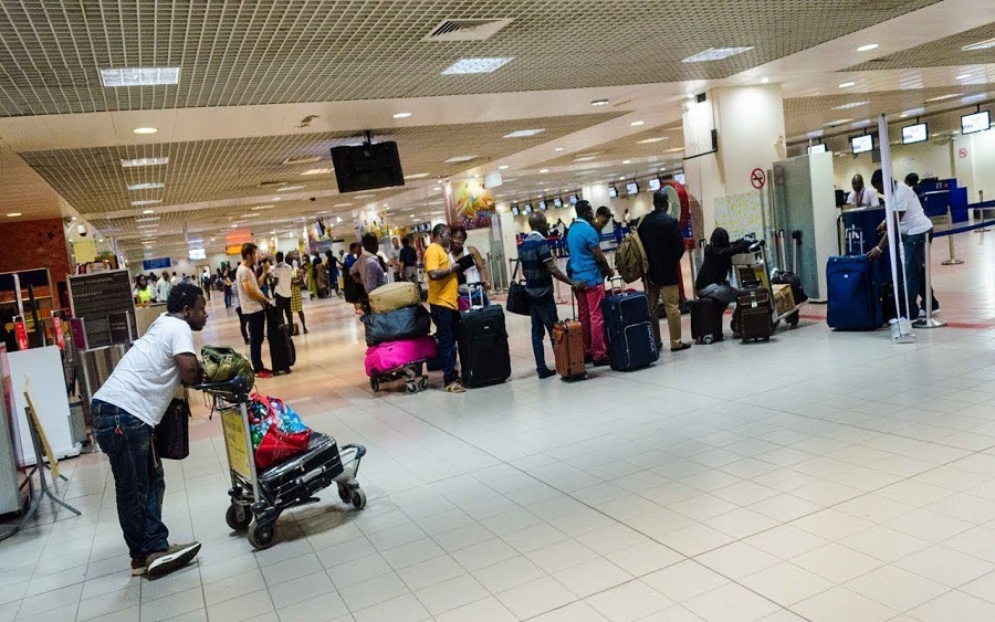 Young-Nigerians leaving Nigeria