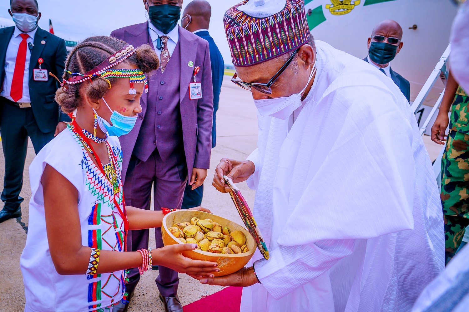 A Fulani girl welcome Buhari to Yola