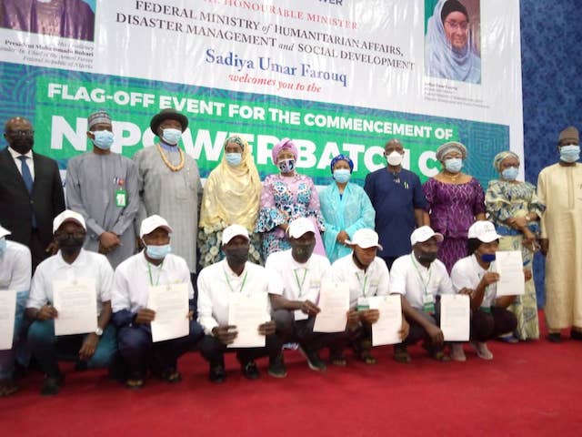 Hajiya Sadiya Farouq, 4th left, with guests and beneficiaries of N-Power scheme