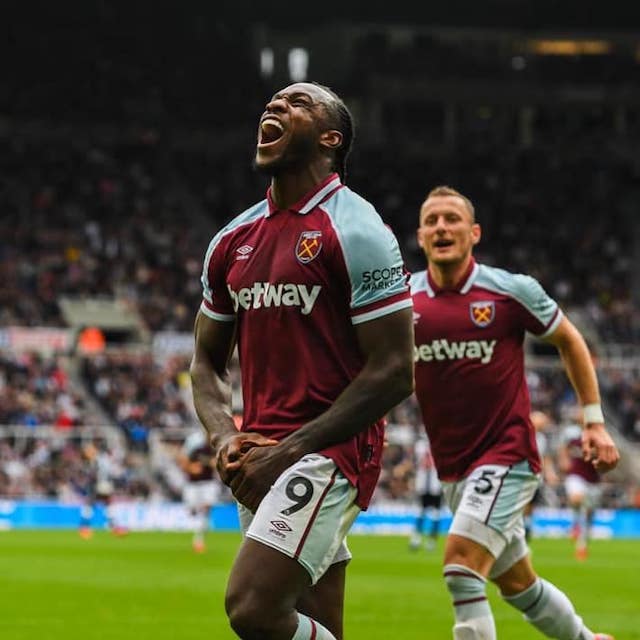 Michail Antonio records brace for West Ham