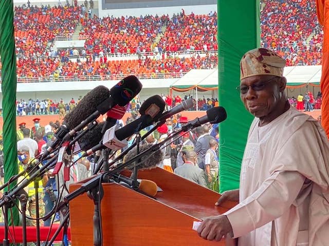 Obasanjo speaks at Hichilema's inauguration