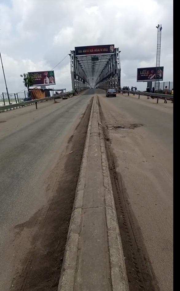 IPOB lockdown: Onitsha head bridge deserted