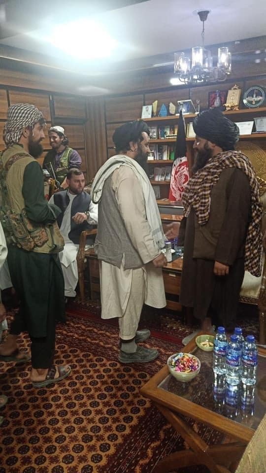 Taliban being handed Jalalabad by the governor