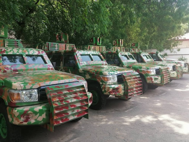 The five armoured vehicles in Kebbi