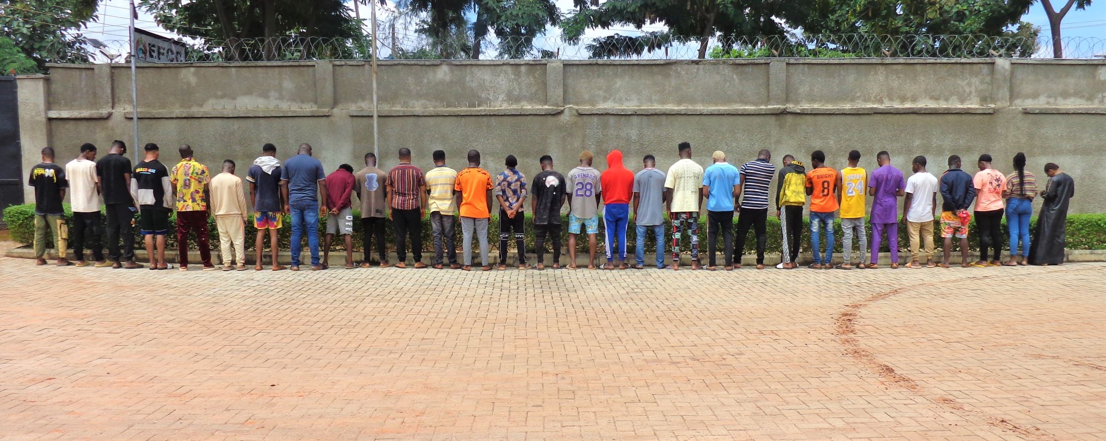 26 internet fraud suspects bursted in Asaba
