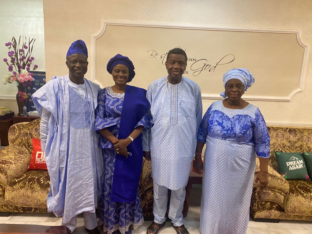 Bishop Francis Wale Oke and his wife with Pastor Enoch Adeboye and his wife