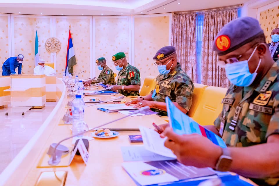 Buhari meets security chiefs, others