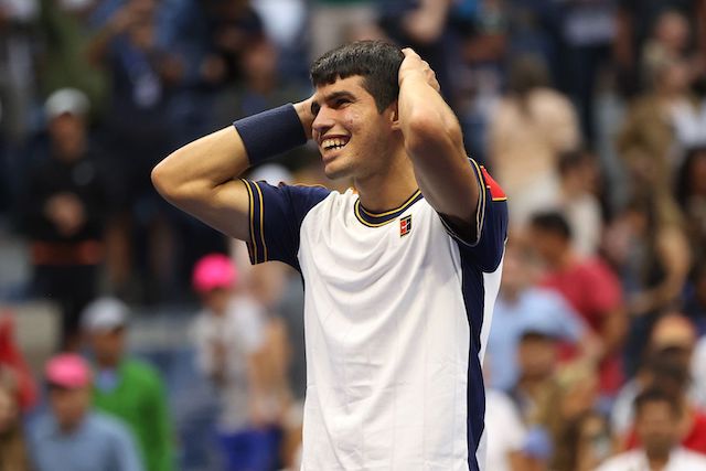 Carlos Alcaraz sees off Tsitsipas at U.S. Open