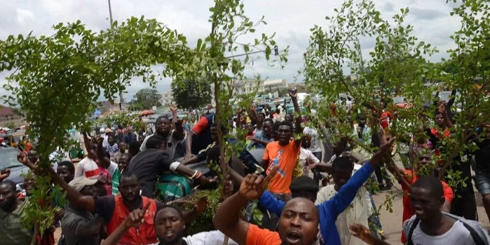 Protest rock Bayelsa over death of armed robbery suspect in police custody