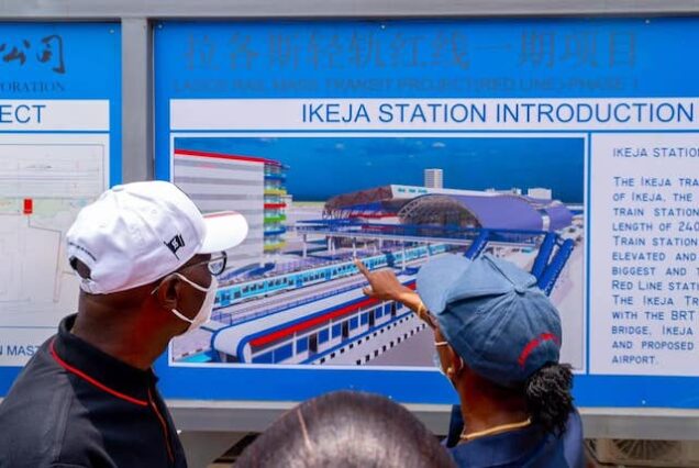 Sanwo-Olu being shown the prototype of Ikeja rail station on Redd Line