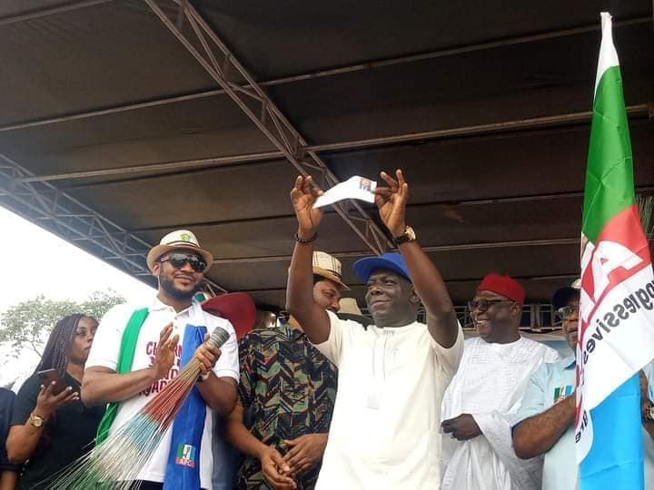 Senator Stephen Odey joins APC