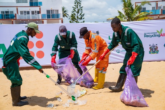 Waste being evacuated from Lagos roads