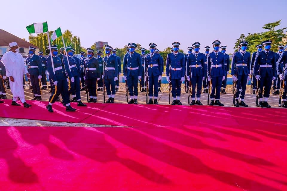 Buhari inspects guard of honour
