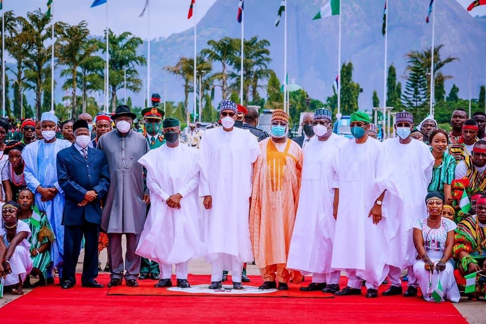 The president with others during the occasion 