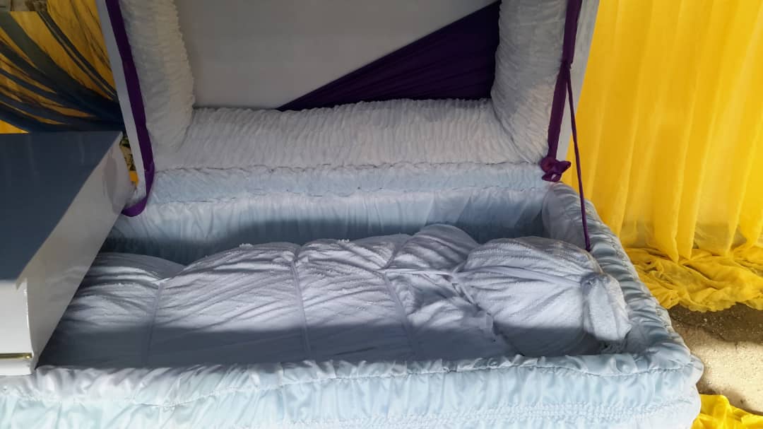 Abonde lying in state at the Lagos Police Command