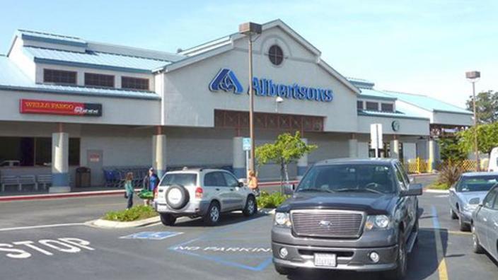 Albertsons supermarket in Morro Bay where the $700m jackpot ticket was bought