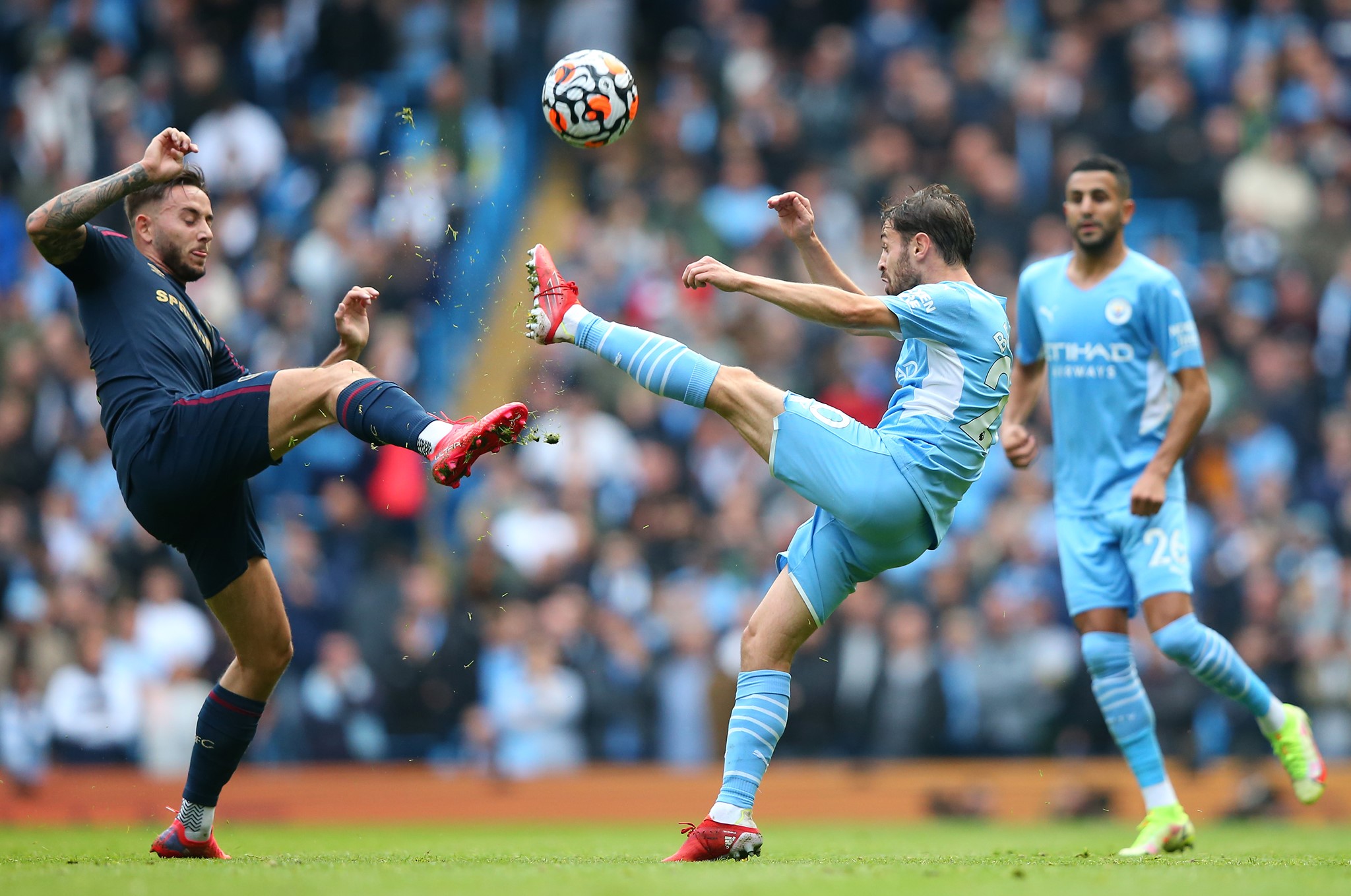 BERNARDO AND DE BRUYNE ON TARGET AS MAN CITY BEAT BURNLEY