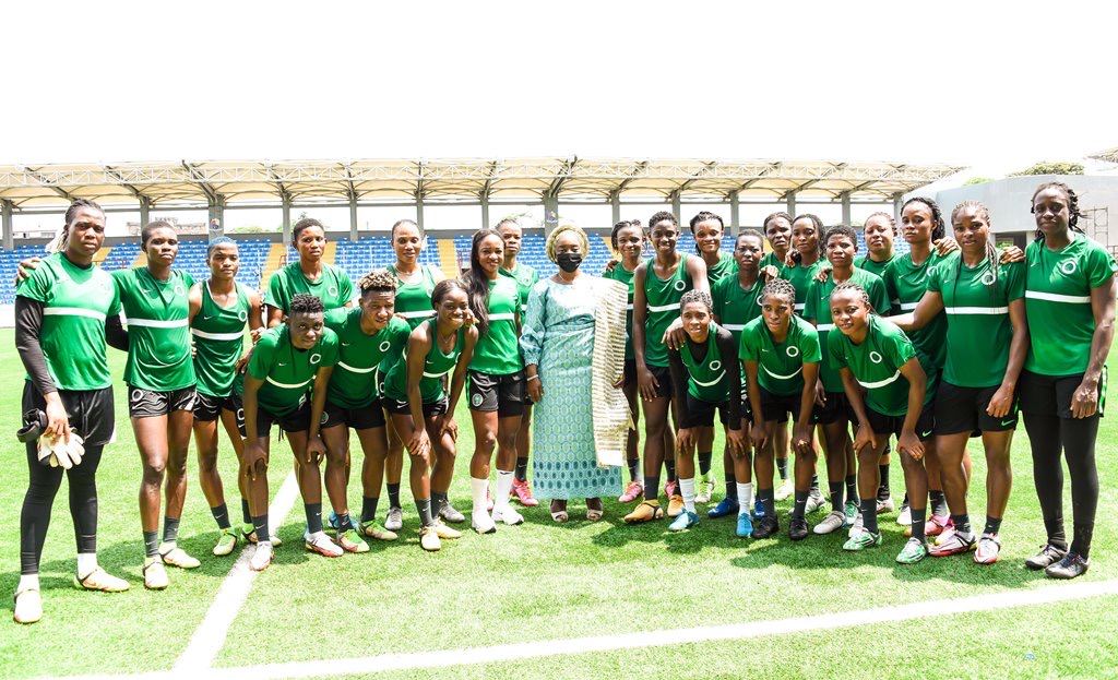 Dr. Sanwo-Olu with Super Falcons