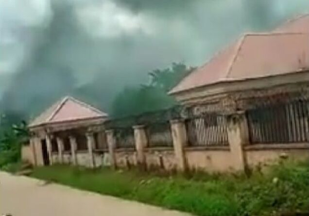 DSS, FRSC offices on fire in Nnewi