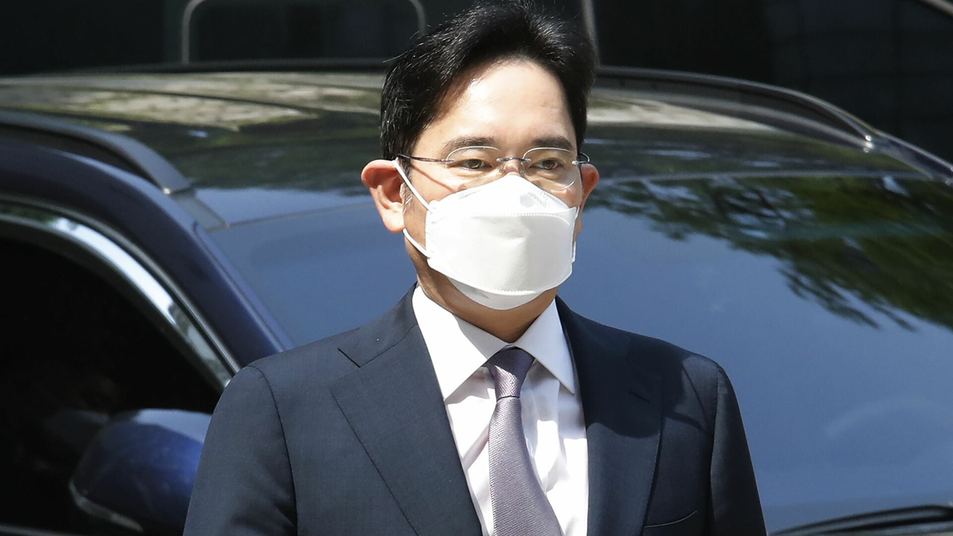 Court fines Samsung heir Lee $60,000 for drug use