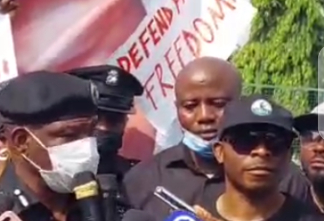 Mr Frank Mba, addressing Journalist on Monday at the Force HQ. Emmanuel Ogbeche (in dark glasses) Speaking on behalf of IGP Usman Alkali Mba says police is making progress in investigations of disappearance of Vanguard Newspapers reporters, Tordue Henry Salem