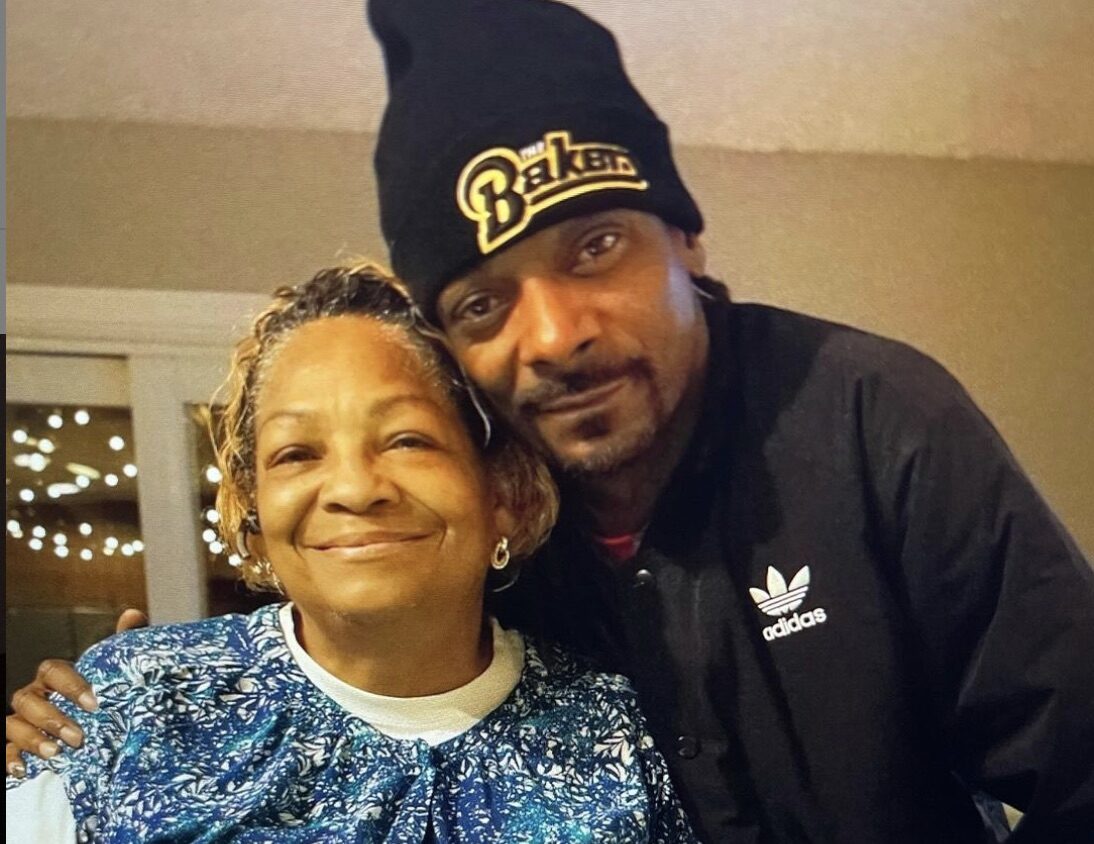 Snoop Dogg and late mom Beverly Tate
