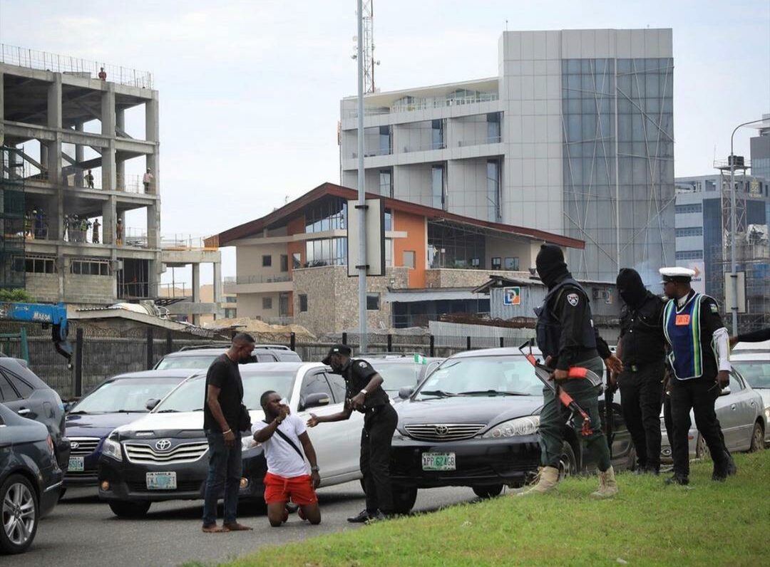 Okanlawon manhandled by policemen