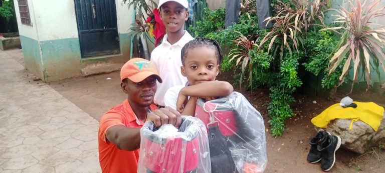 The golfing family of Oyero, the Father, Yomi, Destiny and Funmilayo