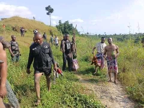 Police exhume the remains of Chief Robert Loolo, the paramount ruler of Luuwa community in Khana LG of Rivers who was abducted over two years ago 