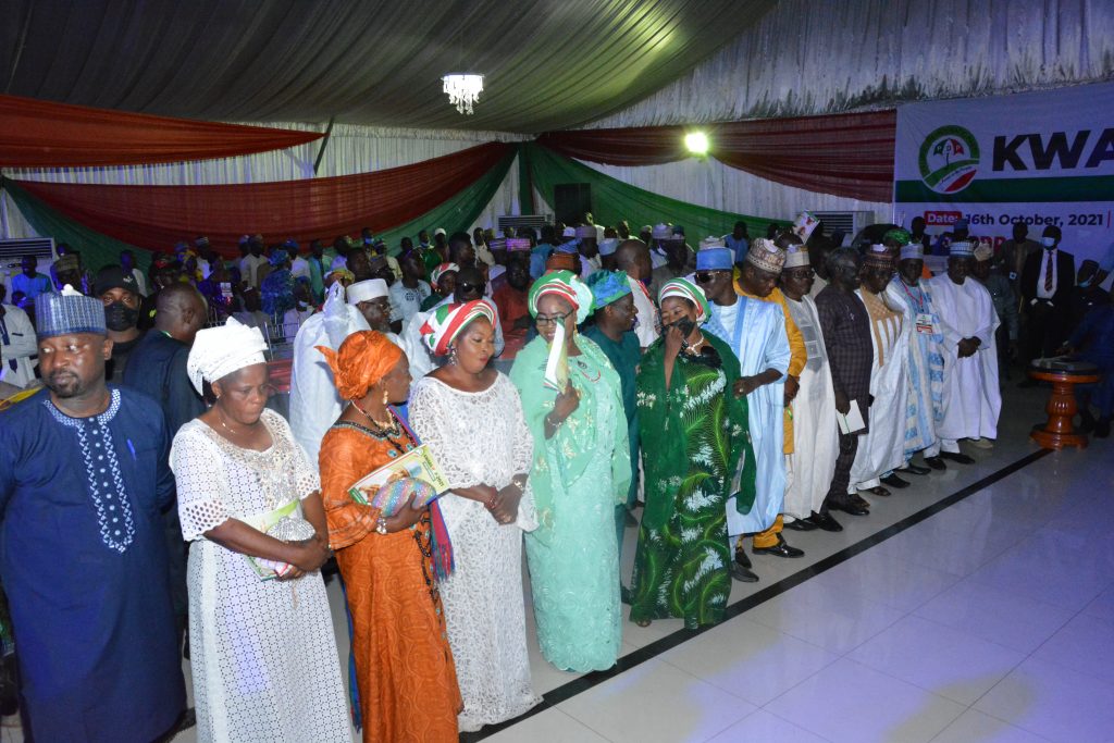 Members of the new executive committee of Peoples Democratic Party, PDP in Kwara: Saraki asks them to immediately begin the work of taking over power from the incumbent Governor Abdulrahman Abdulrazaq led All Progressives Congress, APC administration in the state.