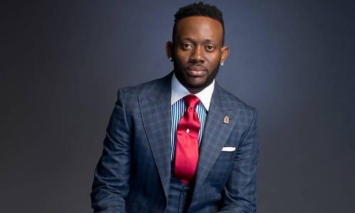 J. Martins survives fatal car crash