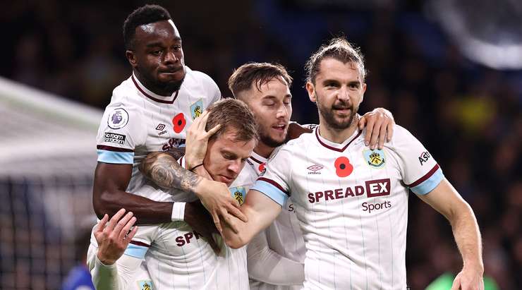 Burnley hold Chelsea at Stamford Bridge