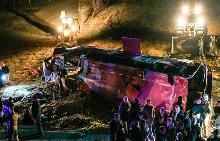 Bus crashes in North Macedonia